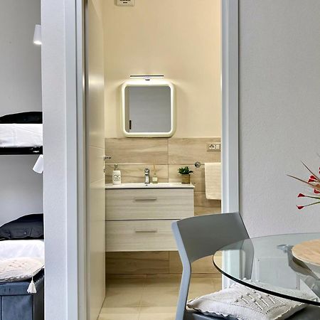 Gocciadoro Guest Apartment Solanas  外观 照片