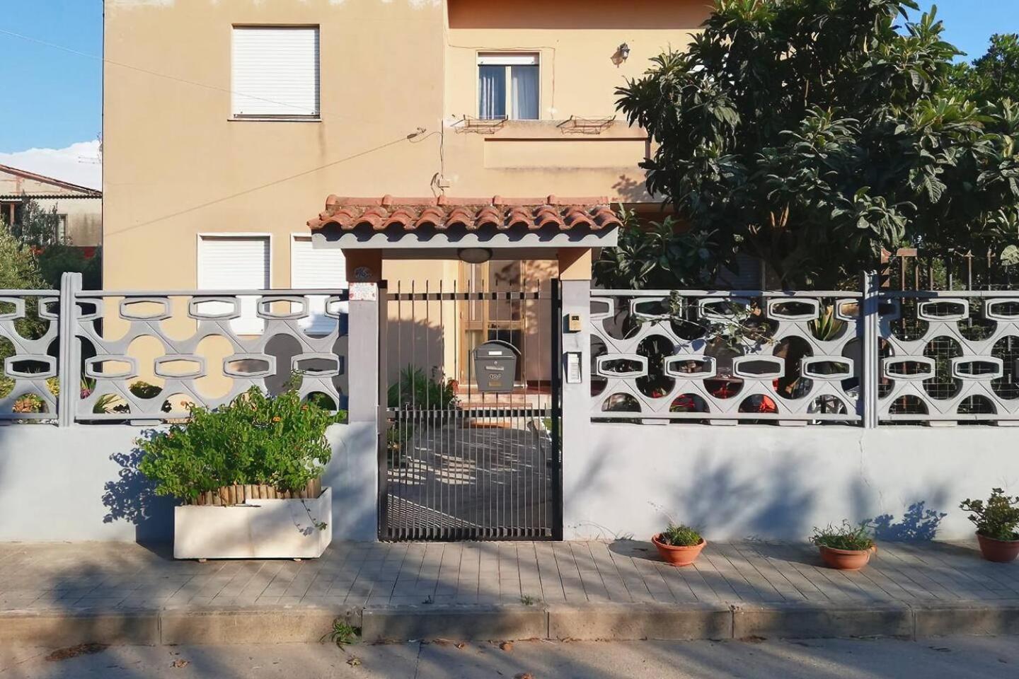 Gocciadoro Guest Apartment Solanas  外观 照片